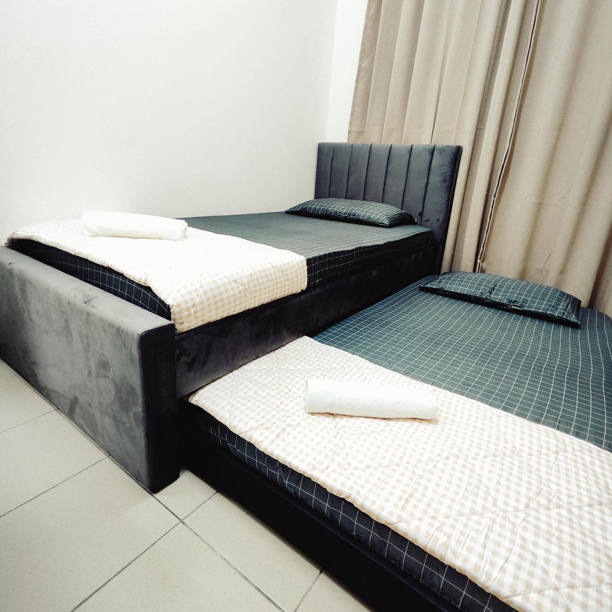 Landed 4br - 10pax - Mrt Suntex Holiday home