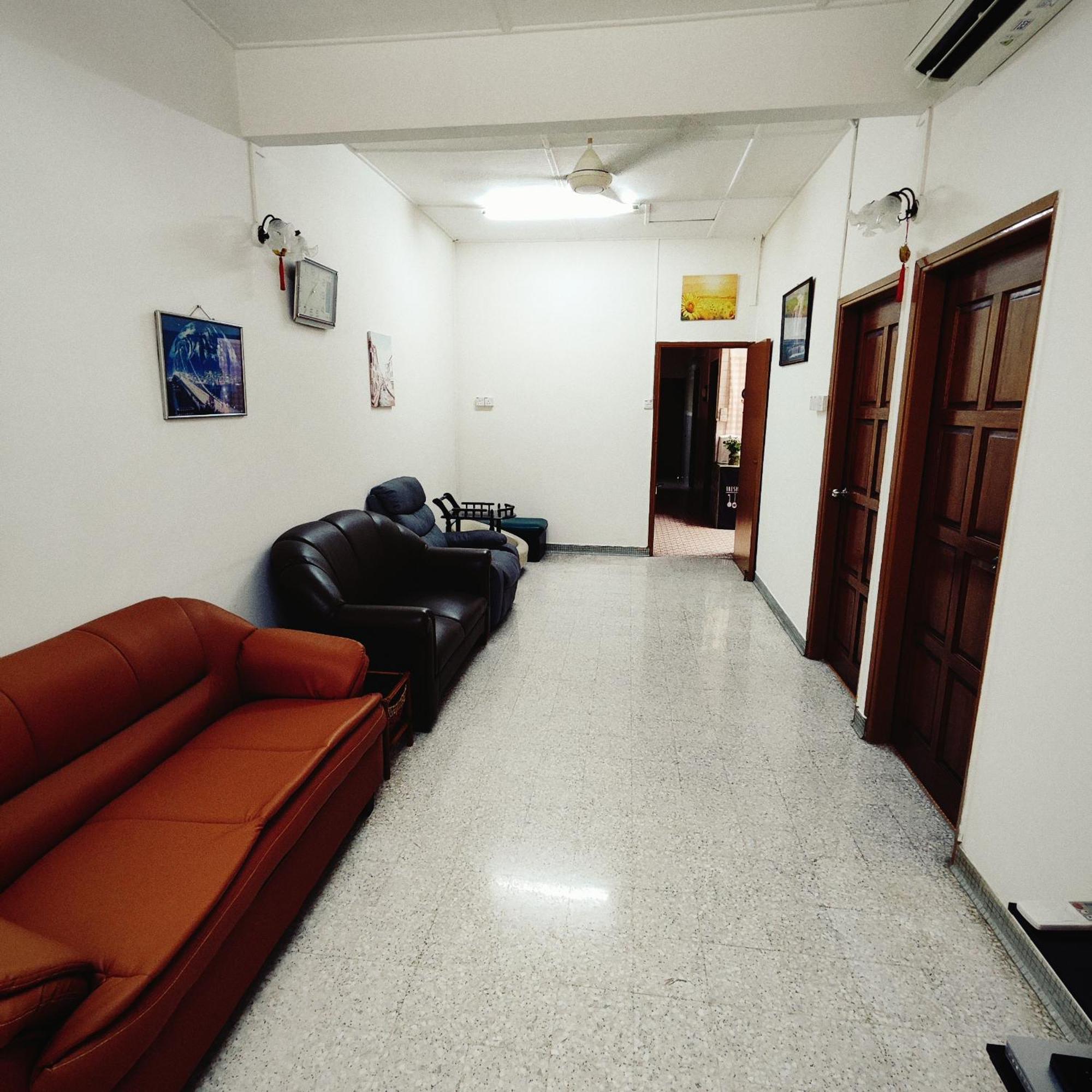 Holiday home Landed 4br - 10pax - Mrt Suntex